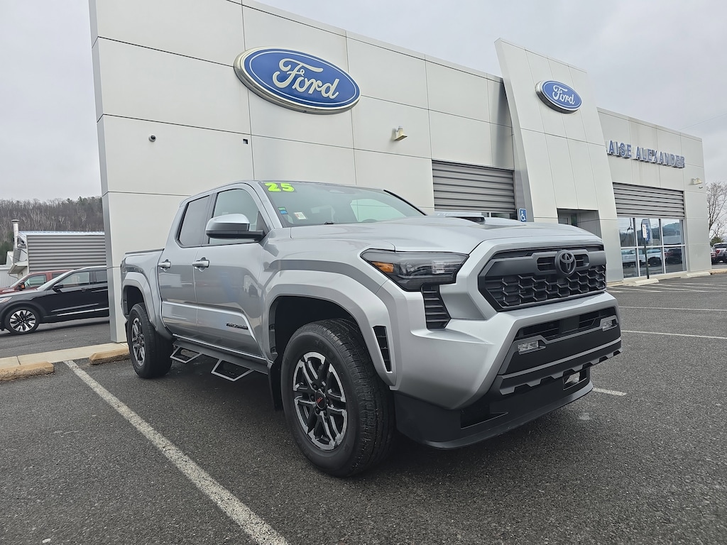 Used 2025 Toyota Tacoma 4WD TRD Sport Truck Double Cab