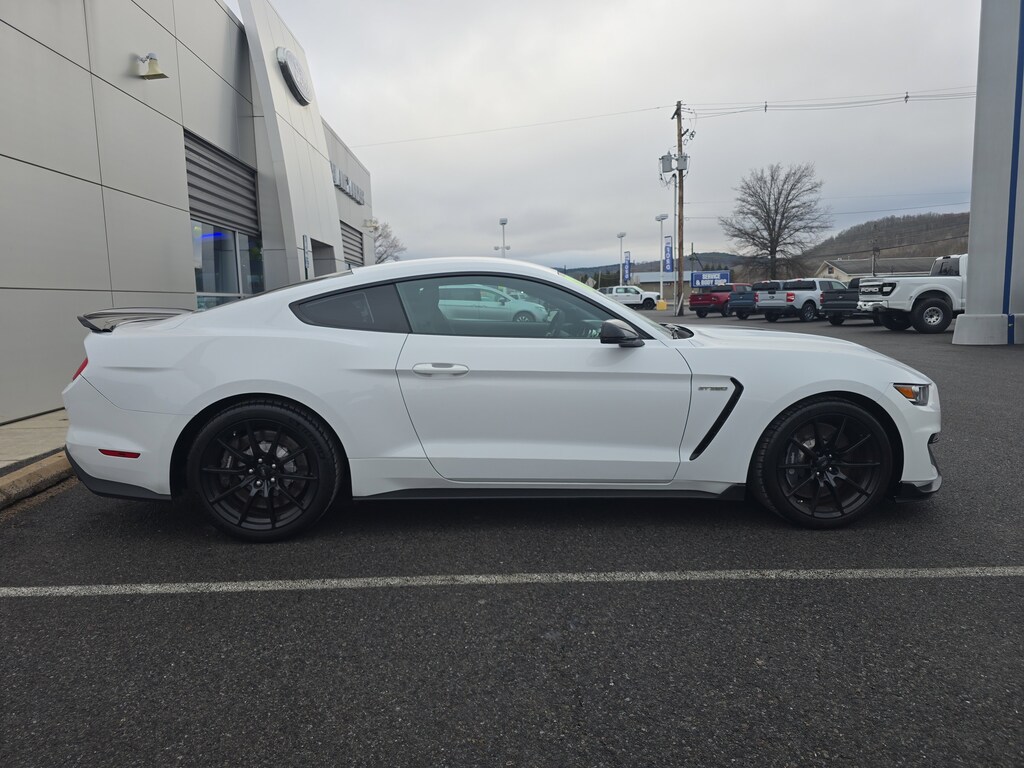 Used 2017 Ford Mustang Shelby GT350 Coupe