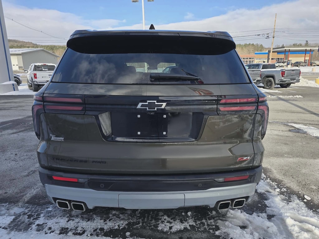 Used 2024 Chevrolet Traverse AWD Z71 SUV