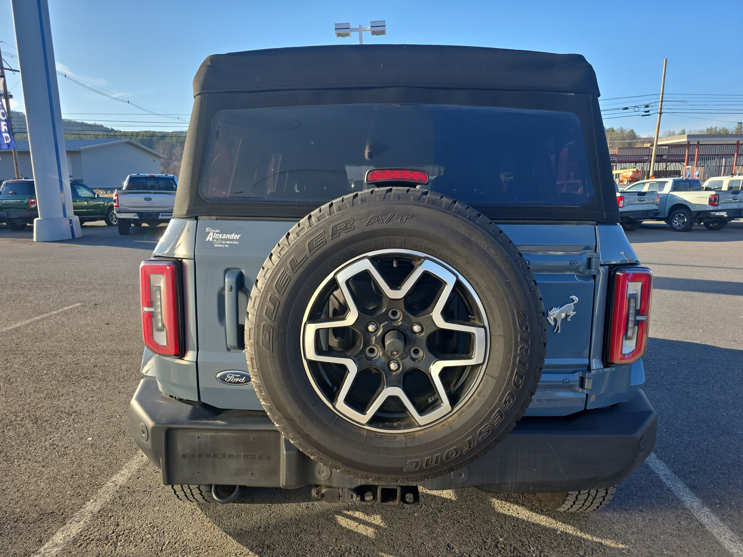 2023 Ford Bronco Outer Banks photo 4