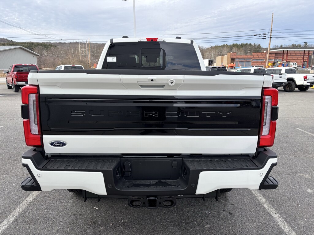 New 2026 Ford Super Duty F-350 Platinum Truck Crew Cab