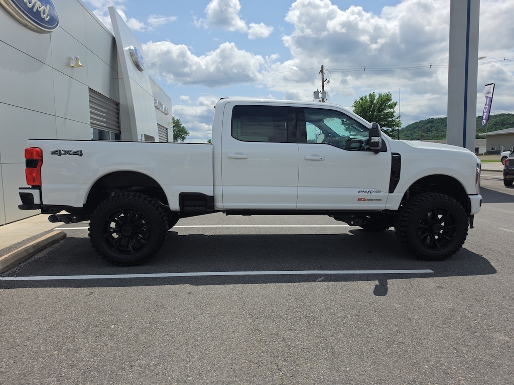 New 2026 Ford Super Duty F-250 LARIAT Truck Crew Cab
