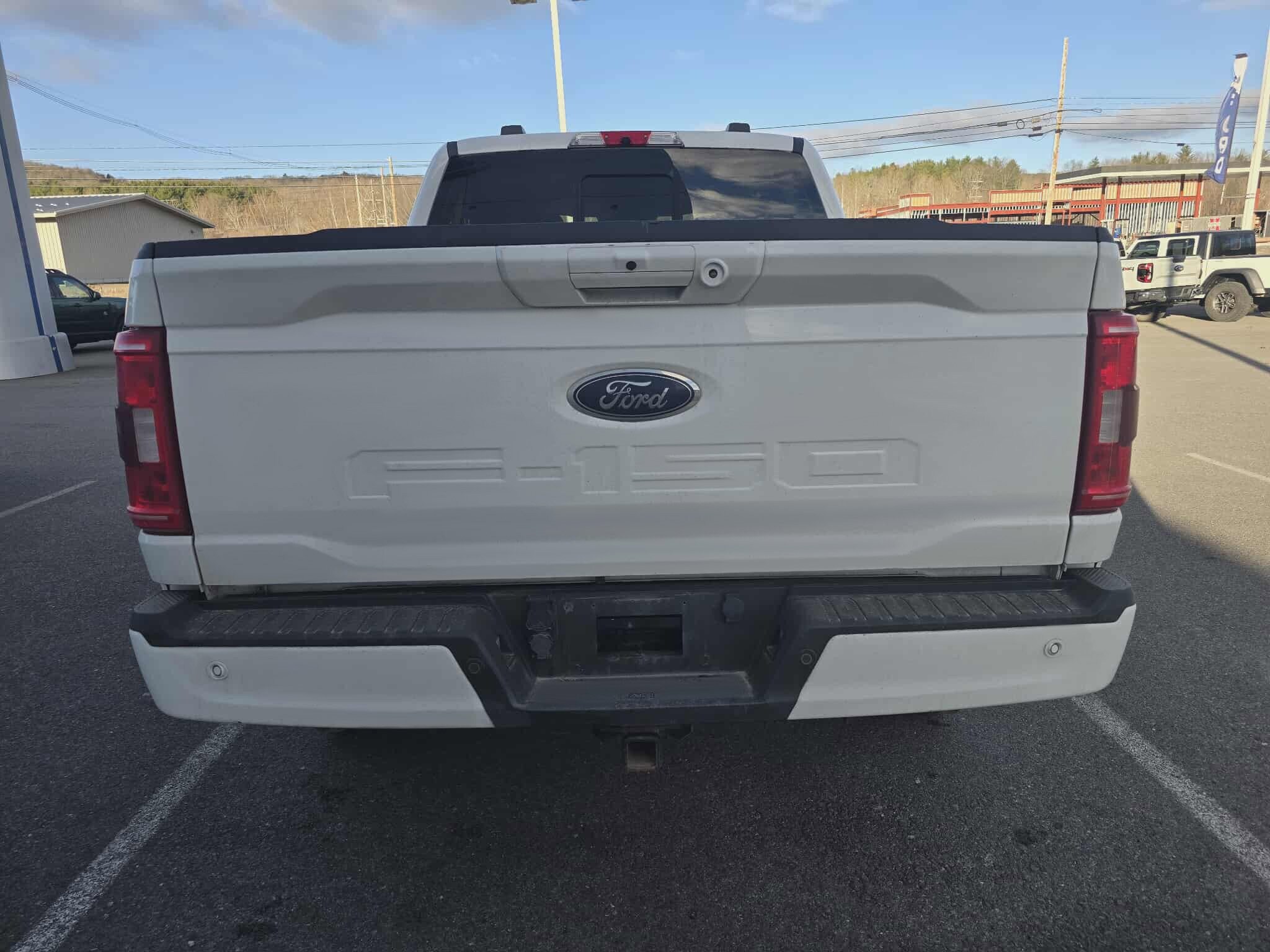 2021 Ford F-150 XLT photo 2
