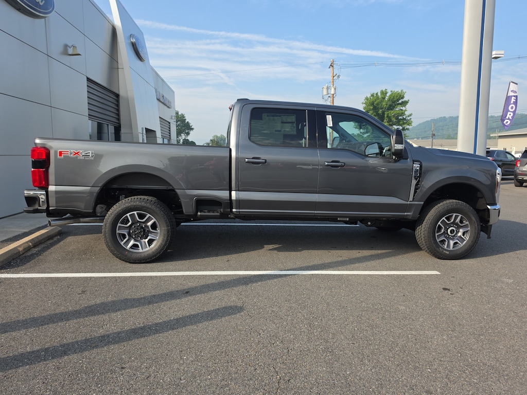 New 2026 Ford Super Duty F-350 LARIAT TRUCK