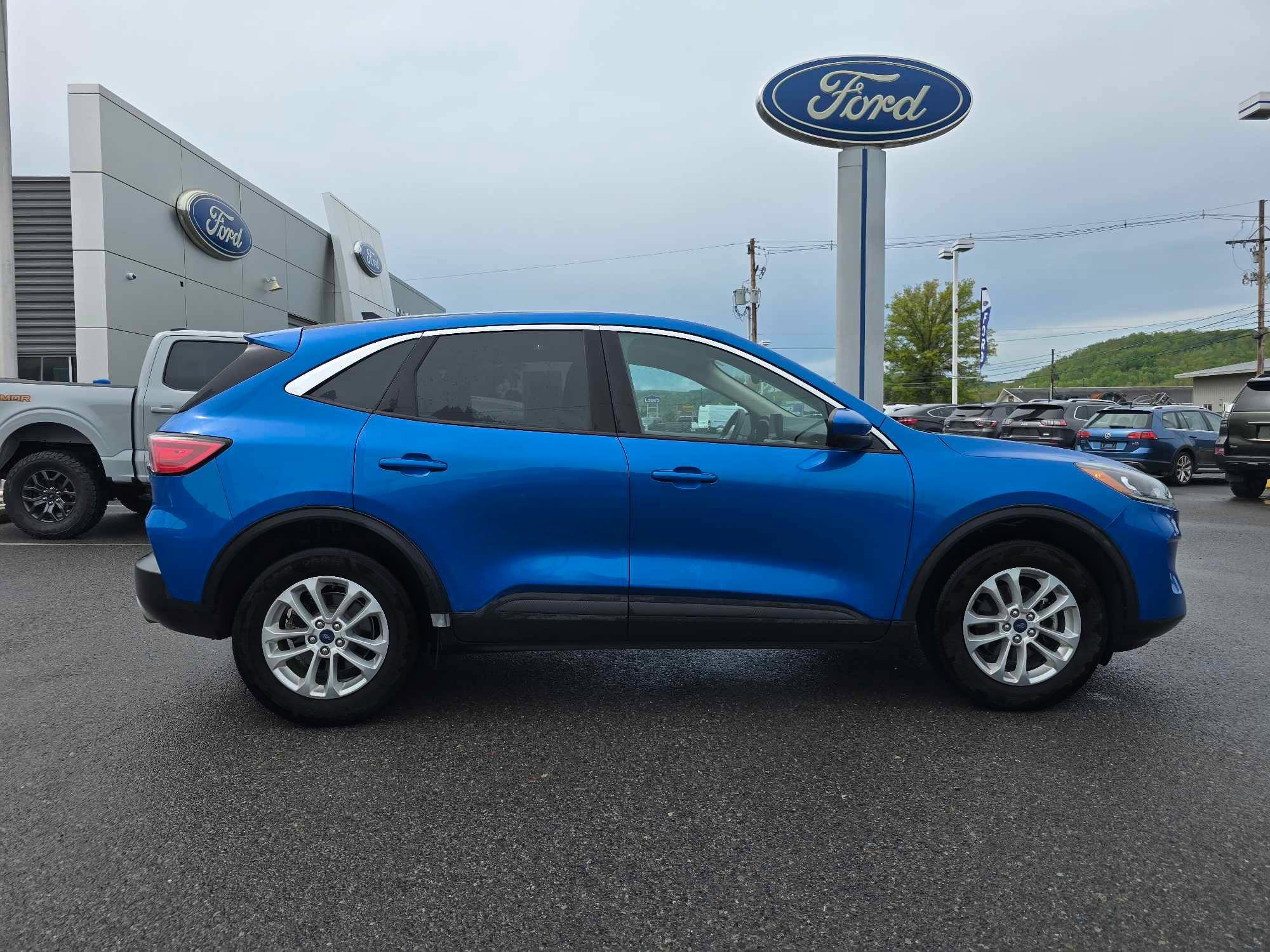 Used 2020 Ford Escape SE with VIN 1FMCU9G67LUA90501 for sale in Mansfield, PA