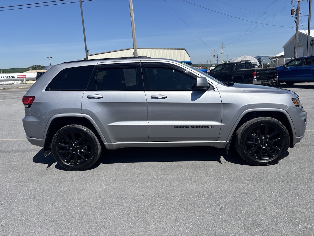 Used 2021 Jeep Grand Cherokee Laredo X SUV