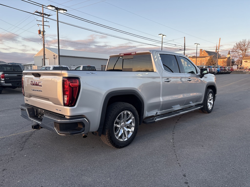 Used 2020 GMC Sierra 1500 SLE Truck Crew Cab
