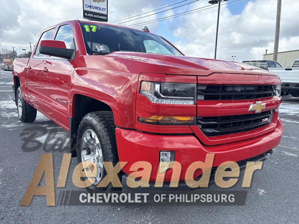 Used 2017 Chevrolet Silverado 1500 LT Truck Crew Cab