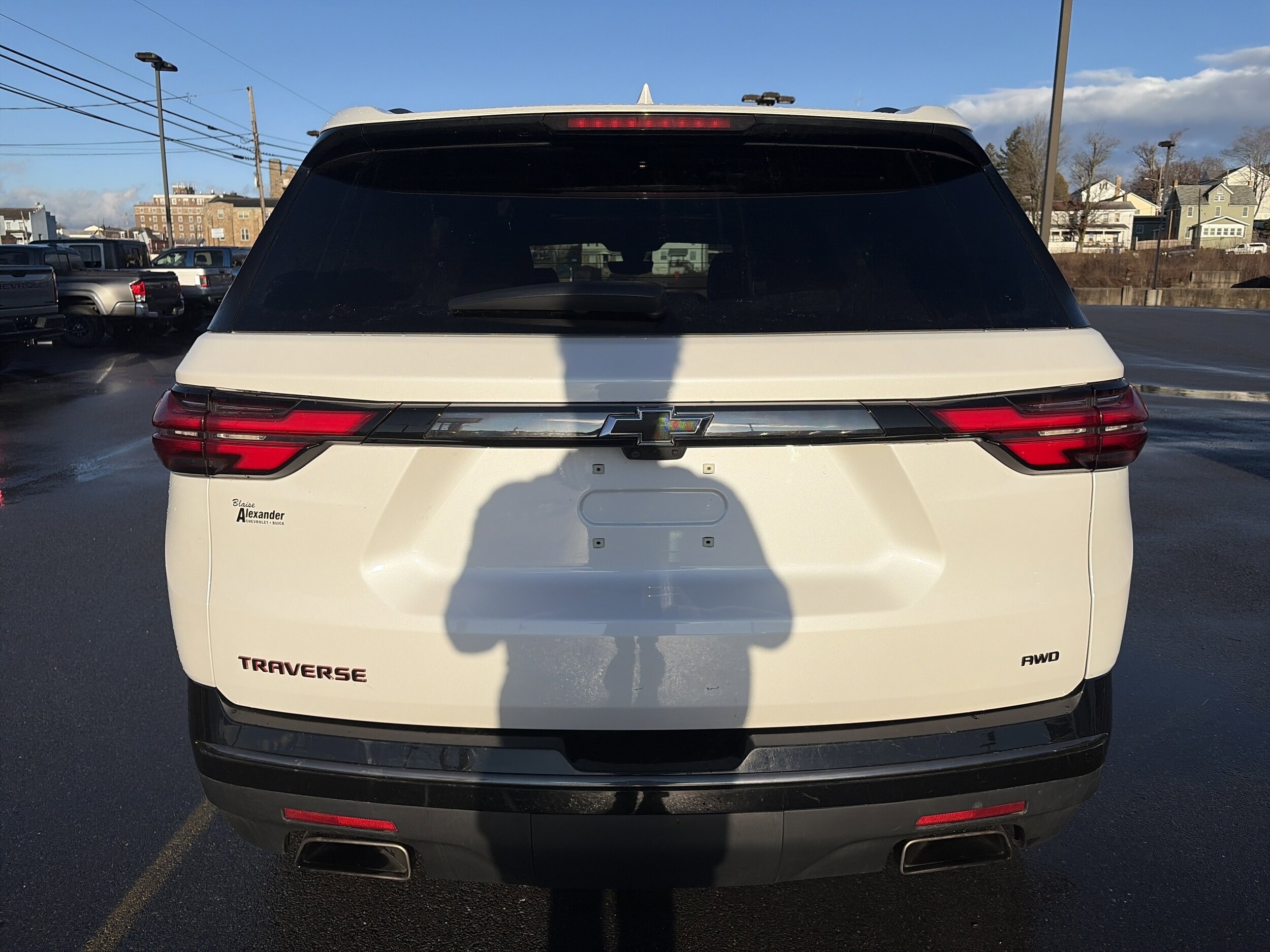 2023 Chevrolet Traverse Premier photo 4