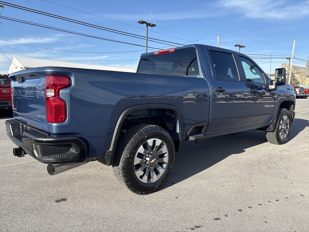 New 2026 Chevrolet Silverado 2500HD Custom Truck Crew Cab