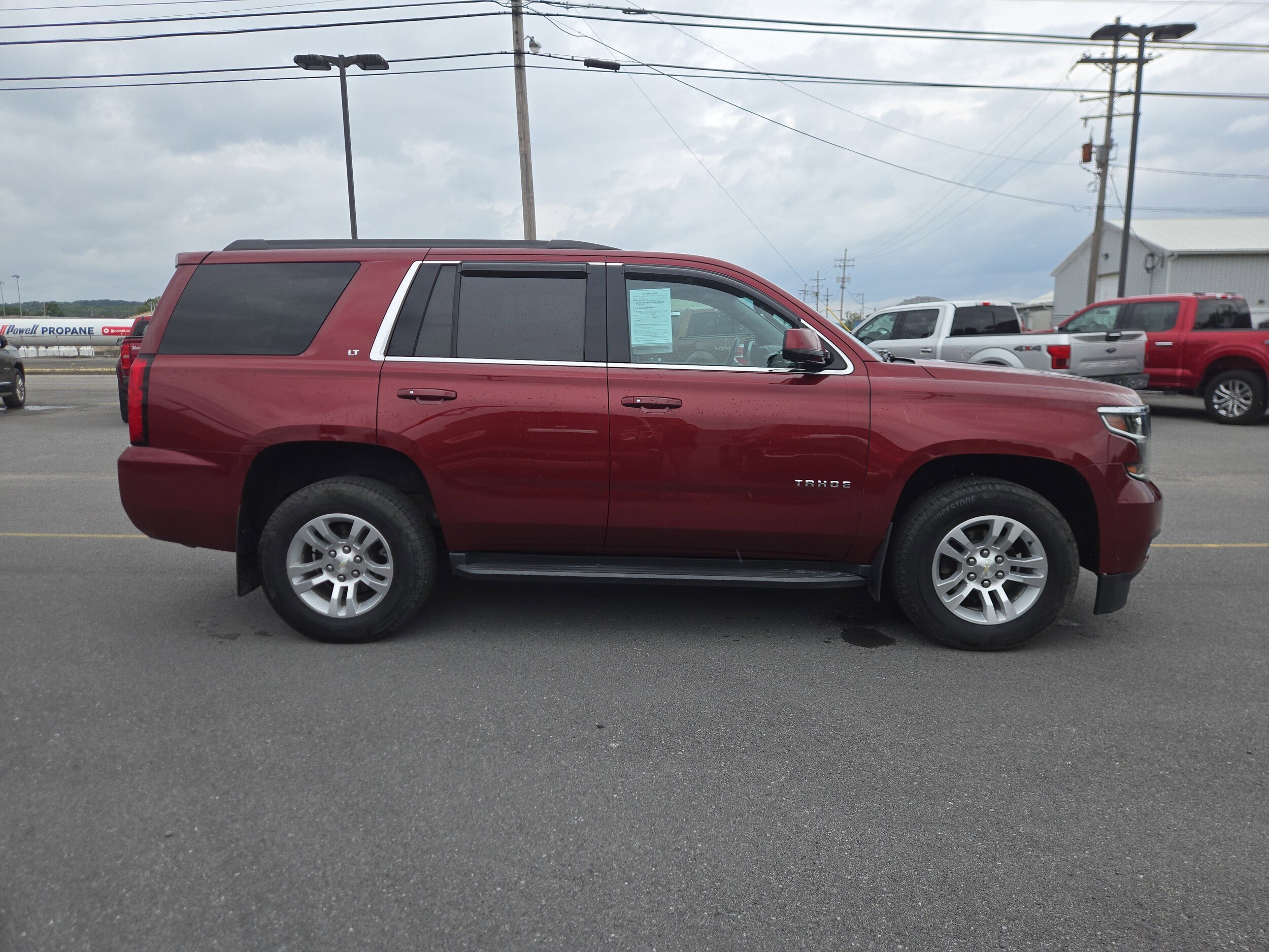 2020 Chevrolet Tahoe LT photo 2