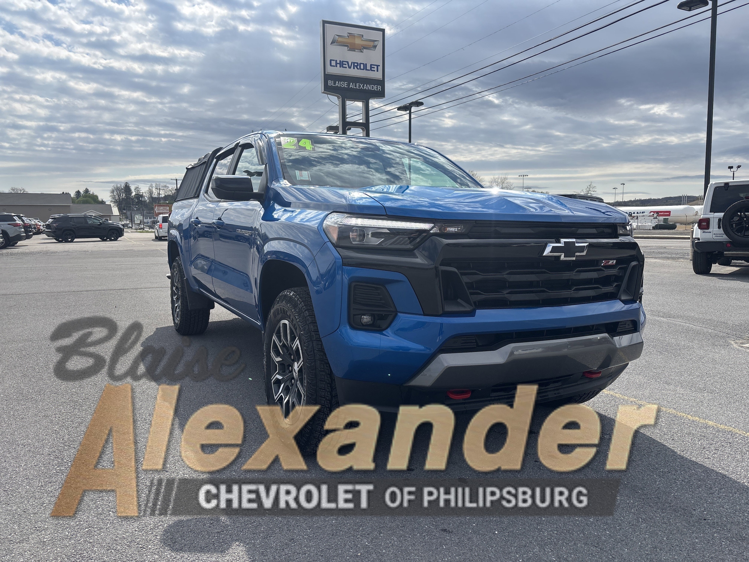 2024 Chevrolet Colorado Truck Crew Cab 