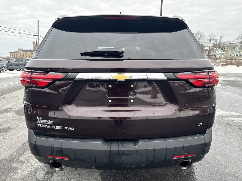 Used 2023 Chevrolet Traverse LT Leather SUV