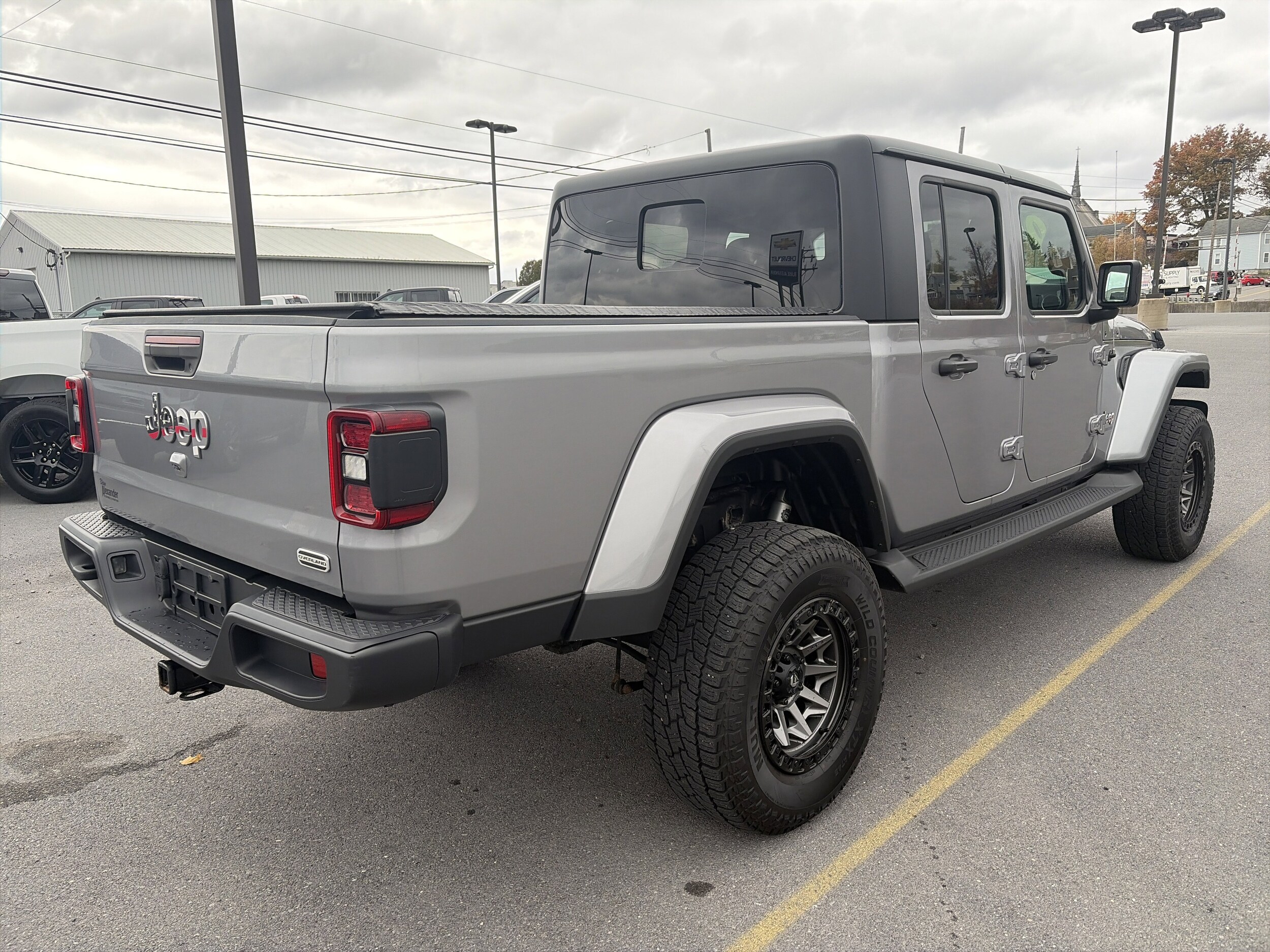 2020 Jeep Gladiator Overland photo 3