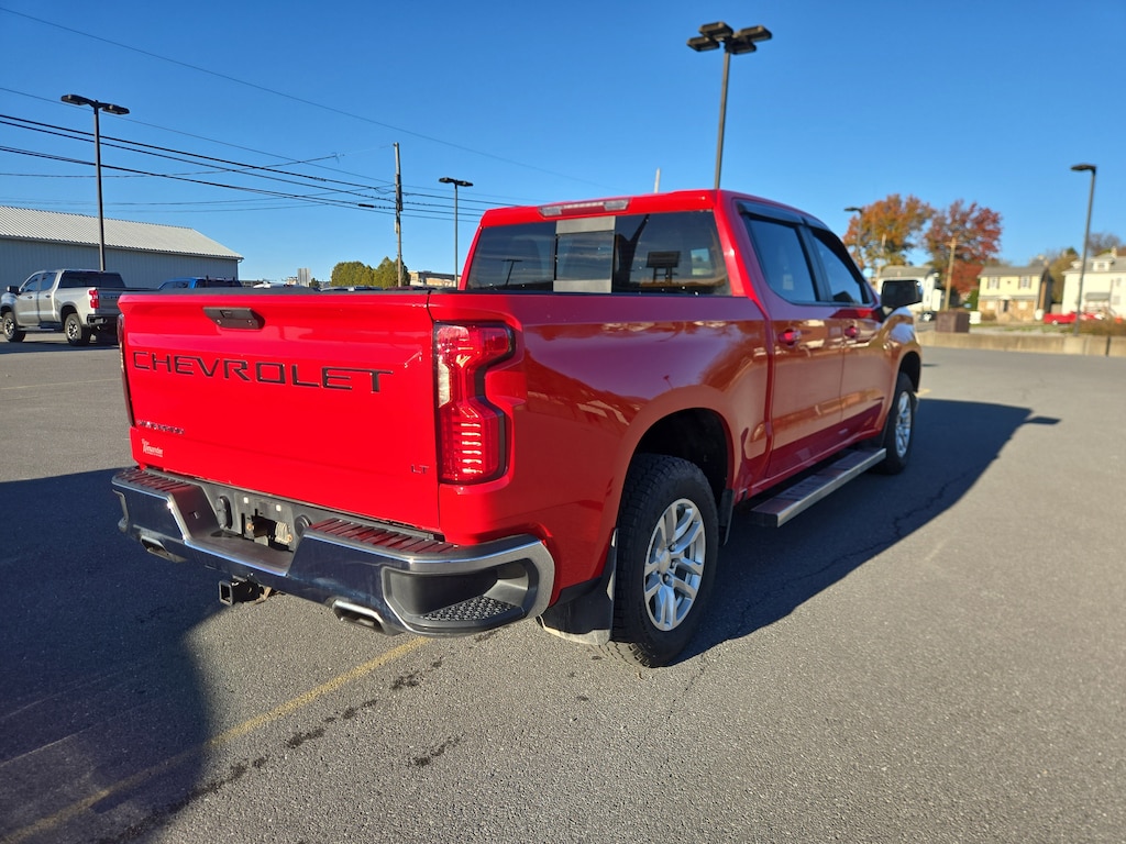 Used 2021 Chevrolet Silverado 1500 LT Truck Crew Cab