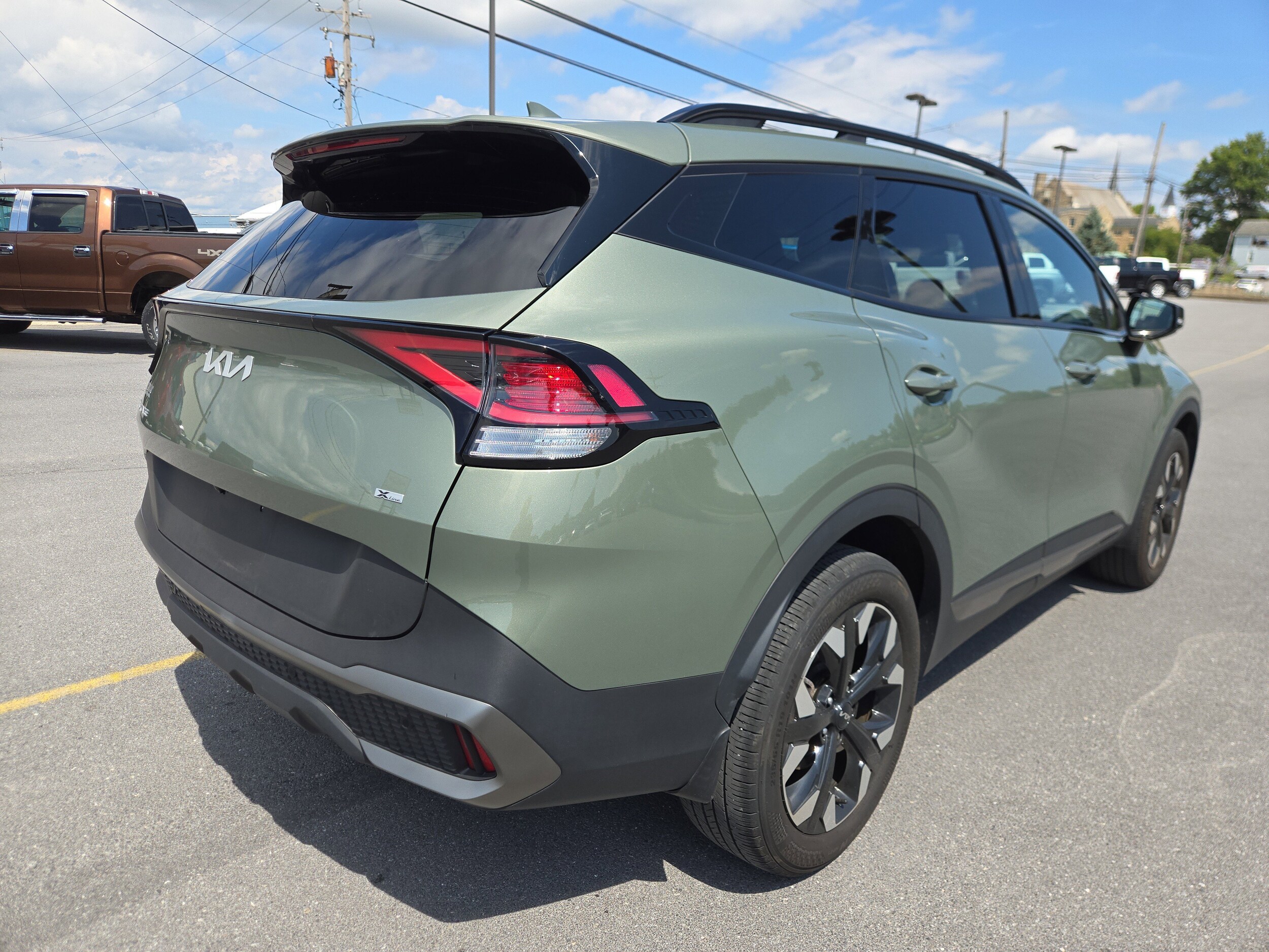 2023 Kia Sportage X-Line photo 3