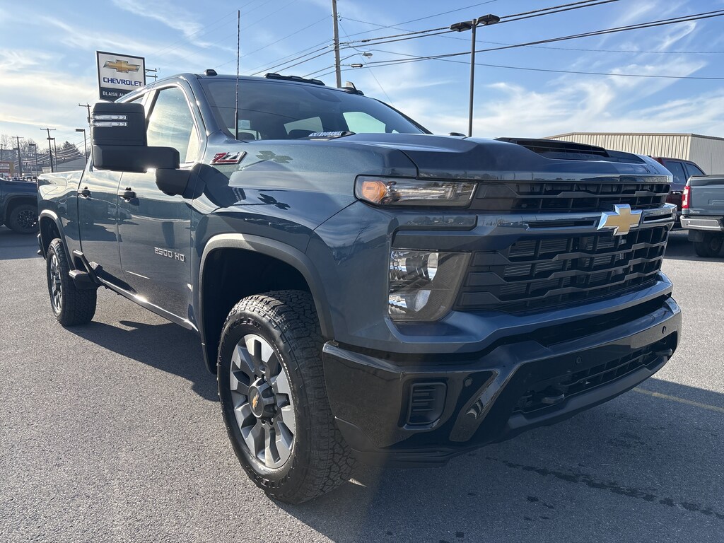 New 2026 Chevrolet Silverado 2500HD Custom Truck Crew Cab
