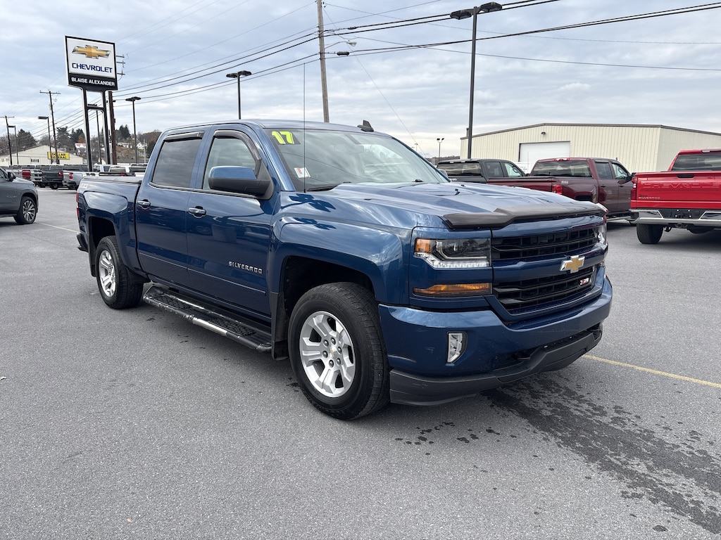 Used 2017 Chevrolet Silverado 1500  Truck Crew Cab
