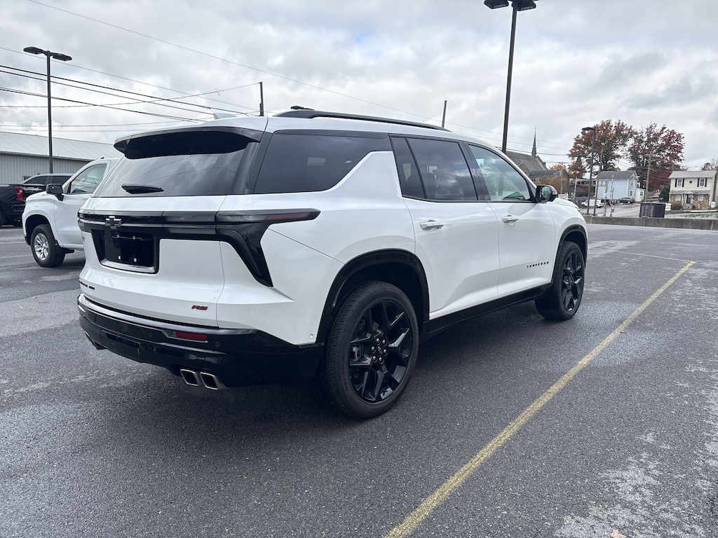 Used 2025 Chevrolet Traverse AWD RS SUV