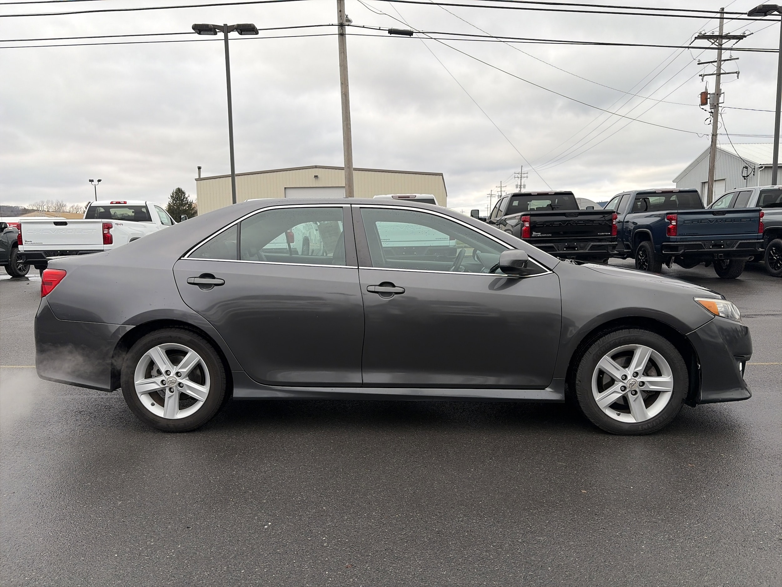 Used 2013 Toyota Camry SE with VIN 4T1BF1FK4DU220841 for sale in Altoona, PA