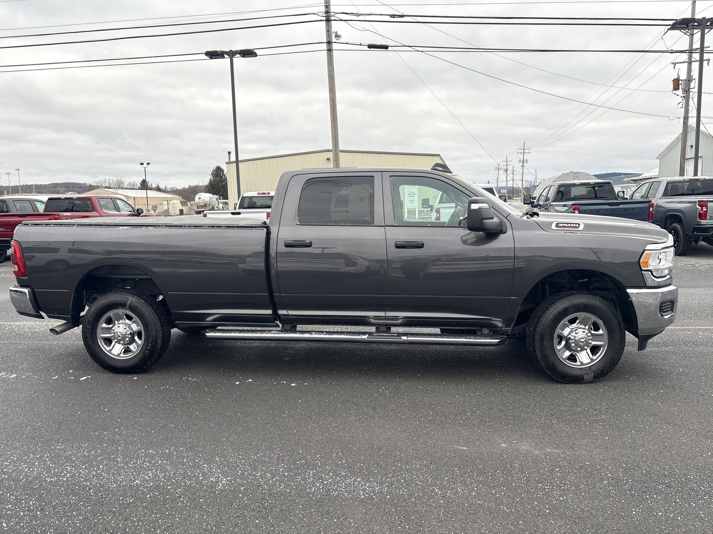 2024 Ram 3500 Tradesman photo 2