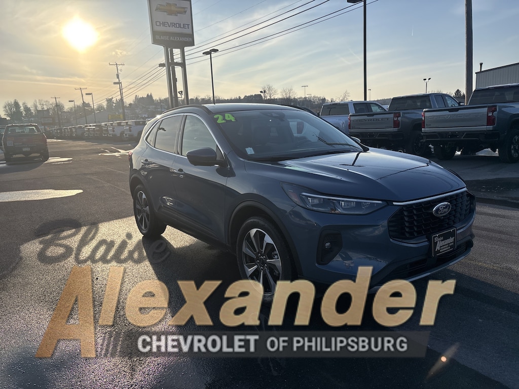 Used 2024 Ford Escape Platinum SUV