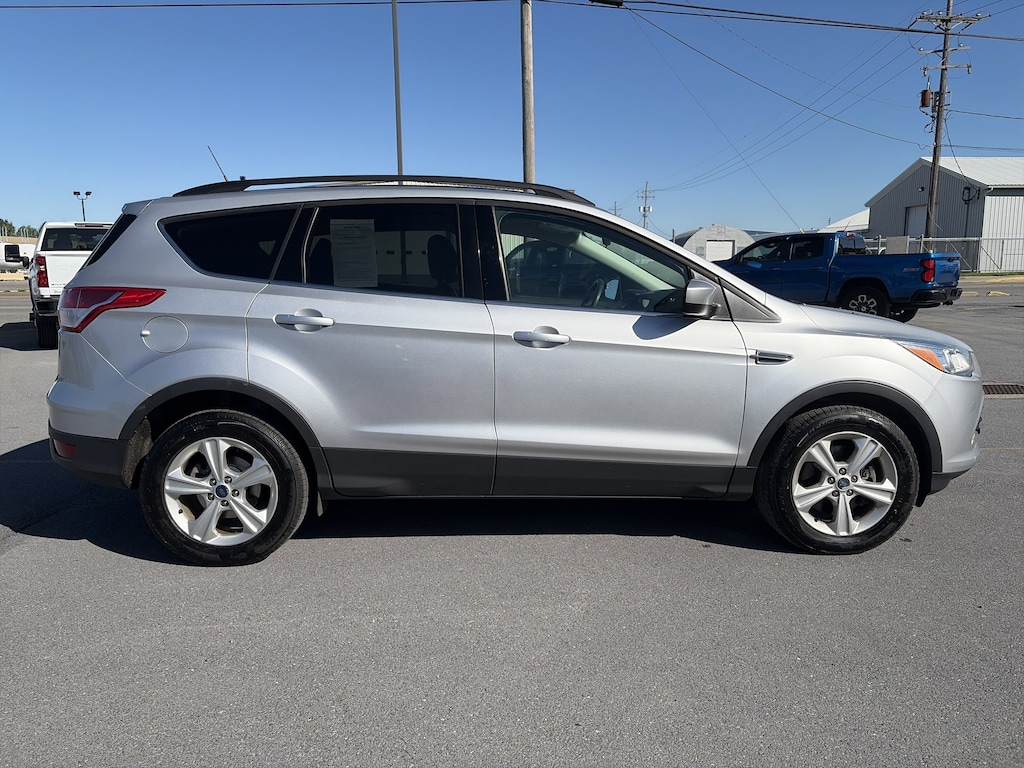 Used 2016 Ford Escape SE SUV