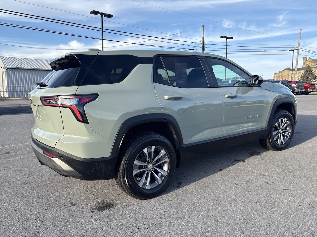 Used 2025 Chevrolet Equinox FWD LT SUV