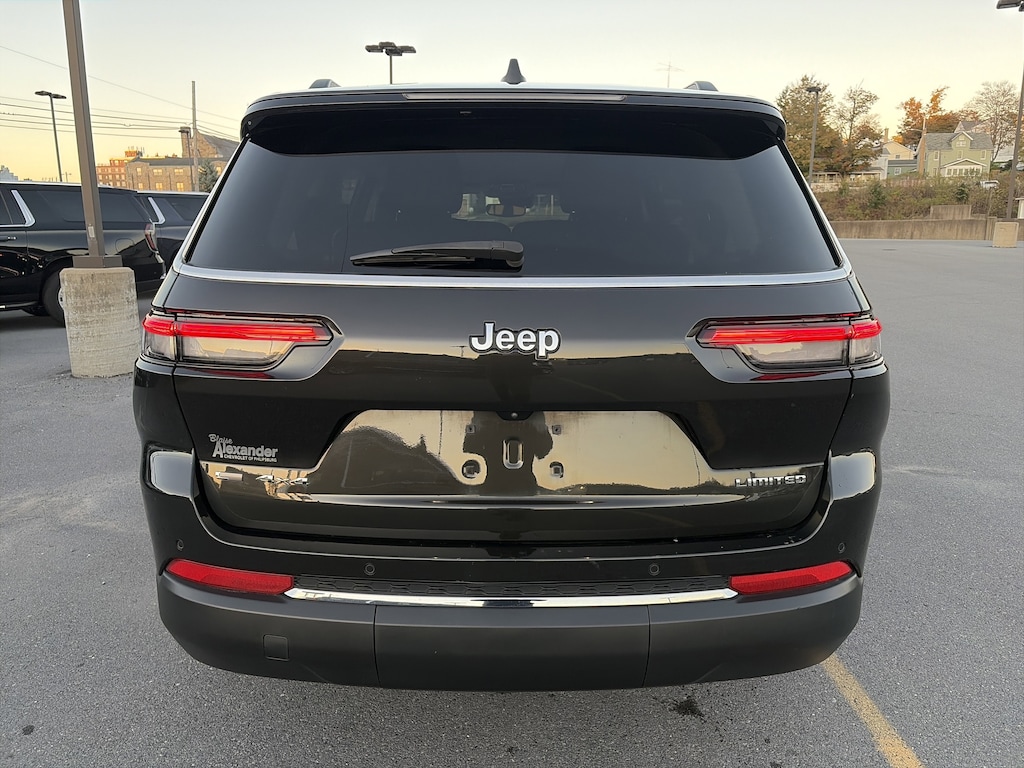 Used 2023 Jeep Grand Cherokee L Limited SUV