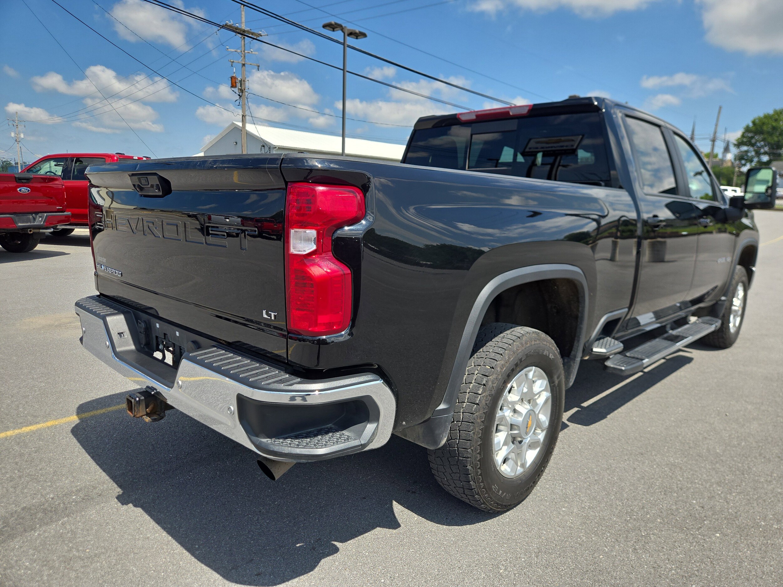 2023 Chevrolet Silverado 2500HD LT photo 3