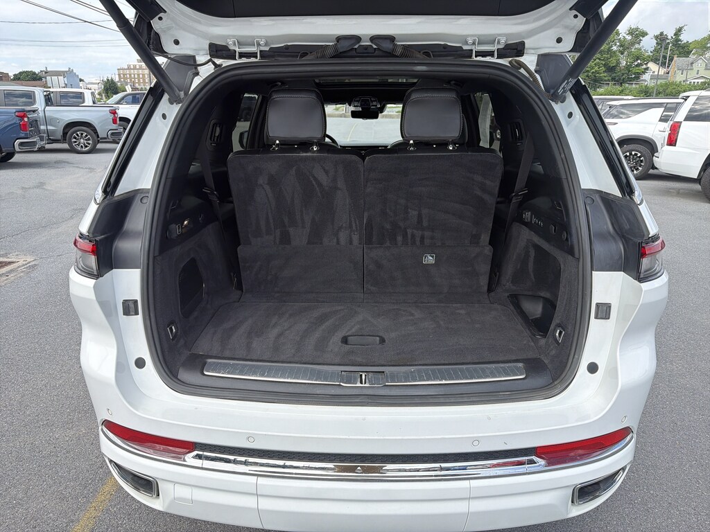 Used 2021 Jeep Grand Cherokee L Overland SUV