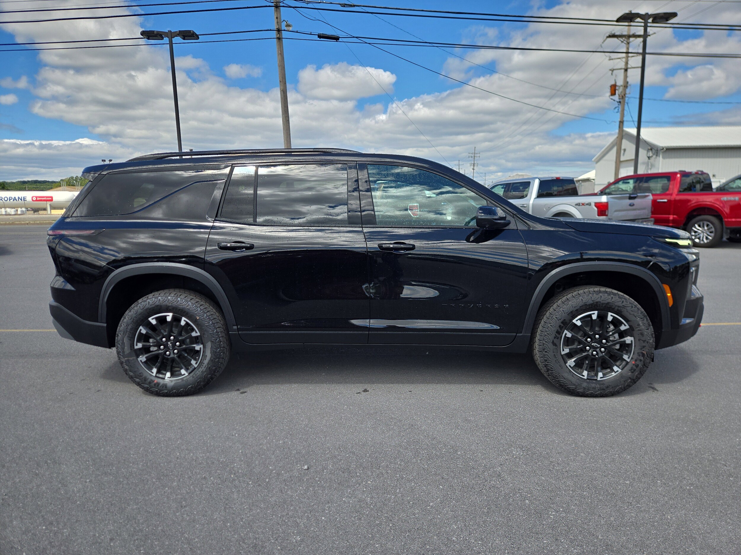 2026 Chevrolet Traverse Z71 photo 2