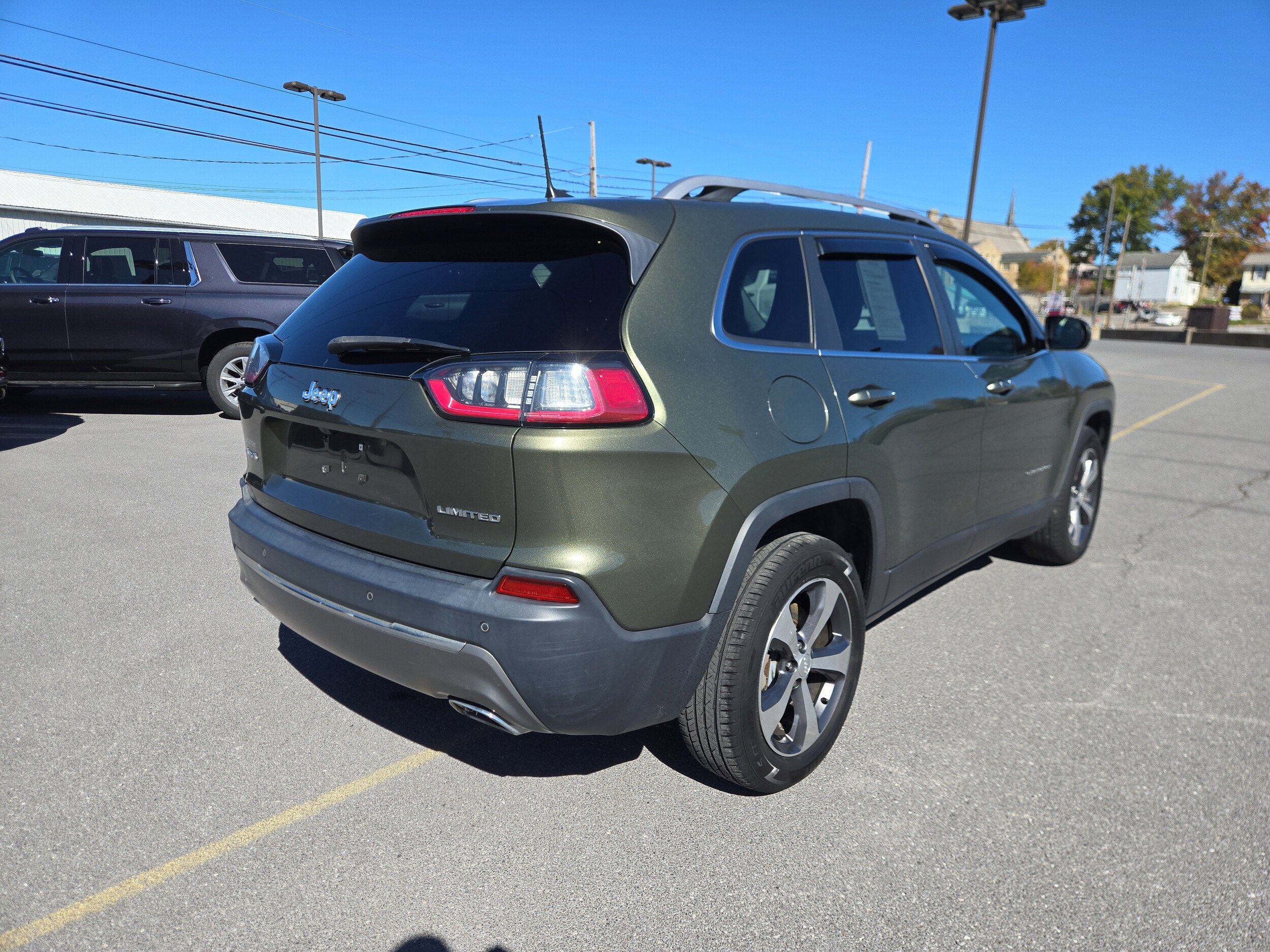 2019 Jeep Cherokee Limited photo 2