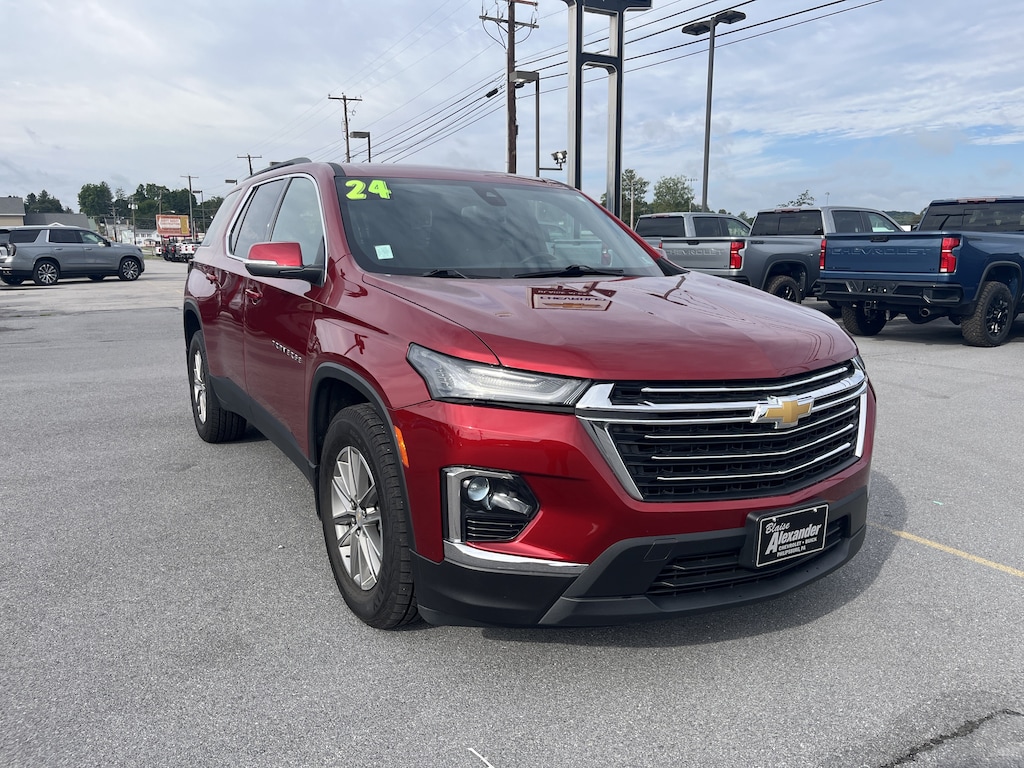 Used 2024 Chevrolet Traverse Limited LT Cloth SUV