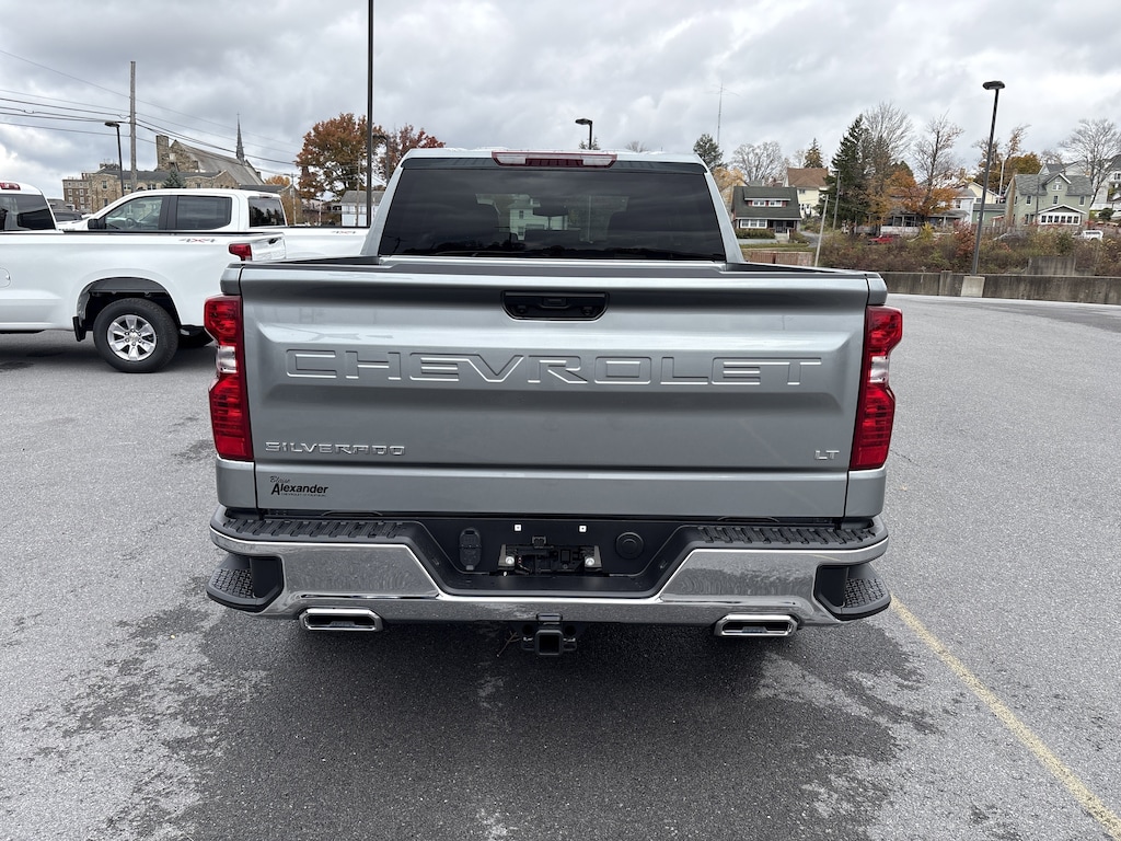 New 2026 Chevrolet Silverado 1500 LT Truck Crew Cab
