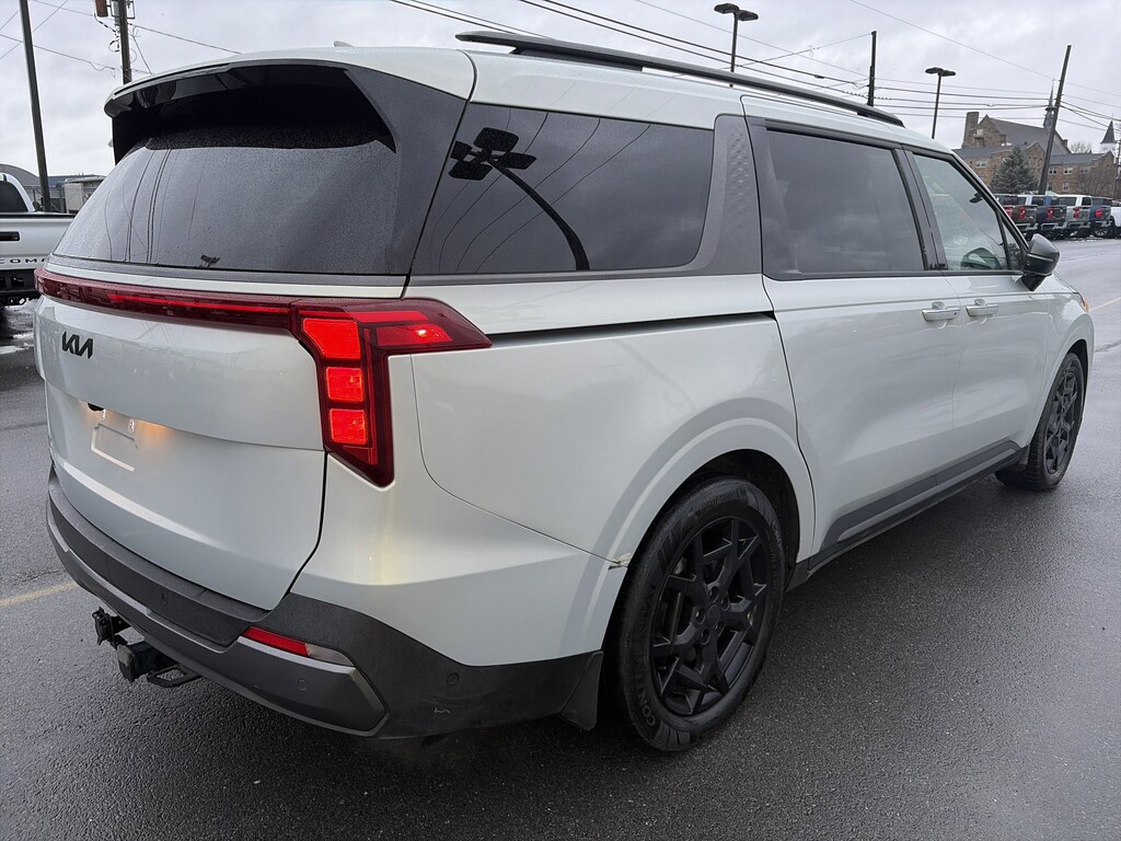 Used 2025 Kia Carnival SX Van Passenger Van