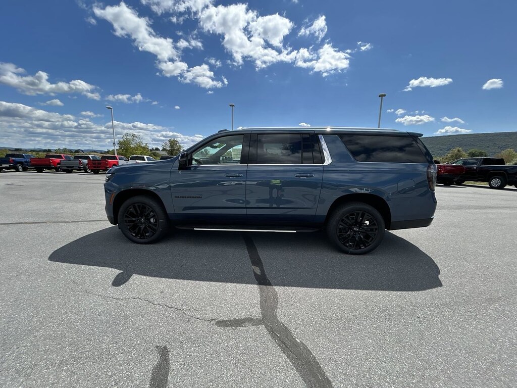 New 2025 Chevrolet Suburban Premier SUV