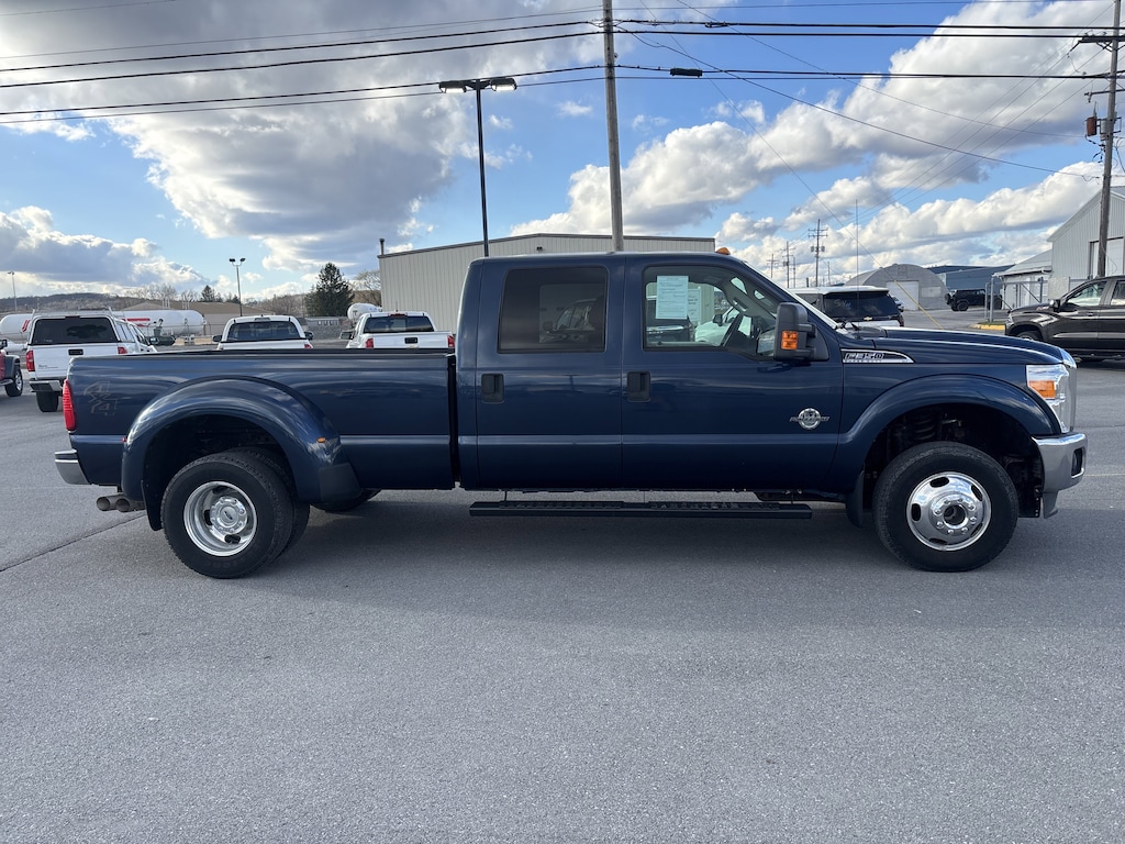Used 2016 Ford Super Duty F-350 DRW Lariat Truck Crew Cab