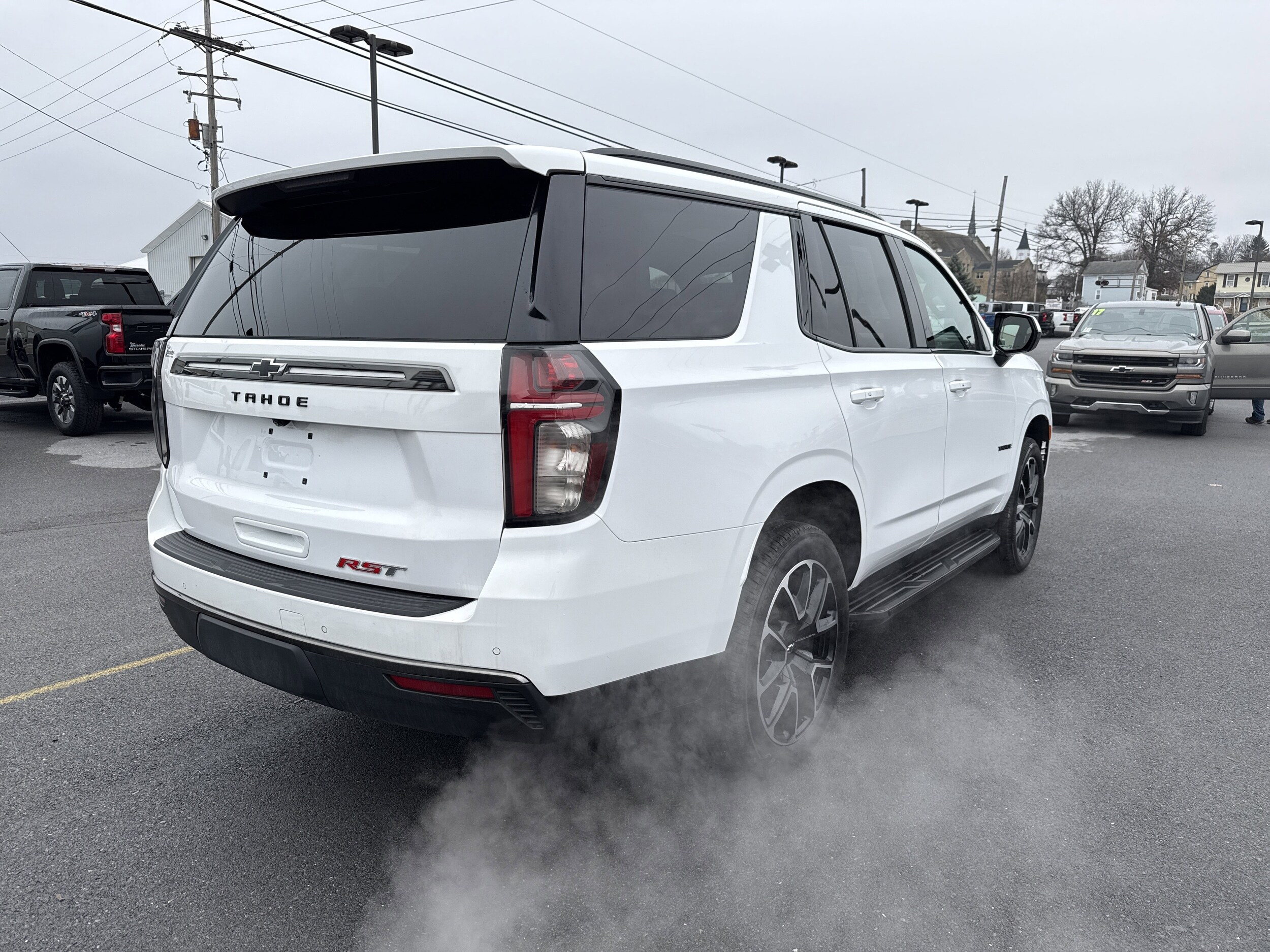 2022 Chevrolet Tahoe RST photo 2