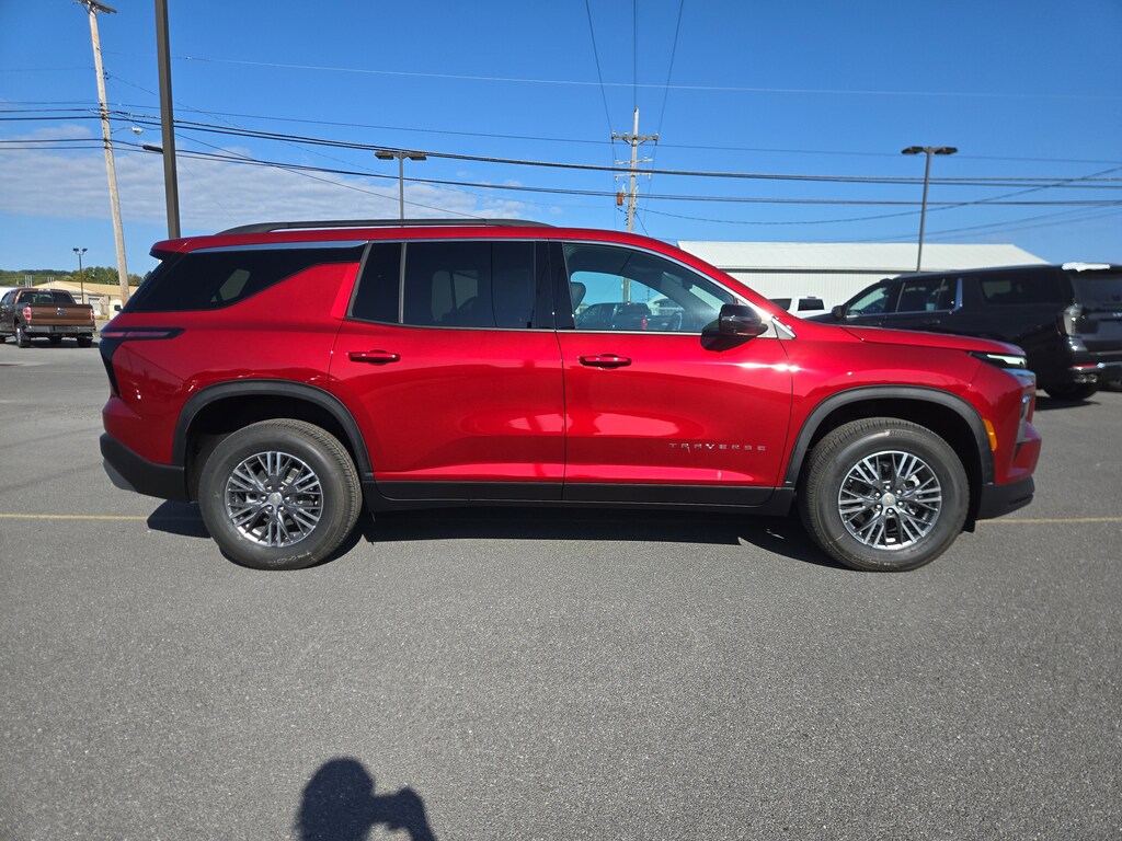 New 2026 Chevrolet Traverse AWD LT SUV