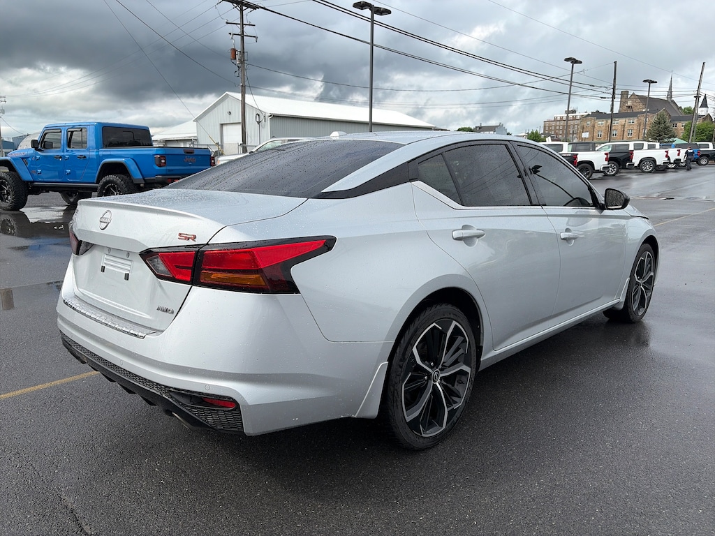 Used 2023 Nissan Altima 2.5 SR Sedan