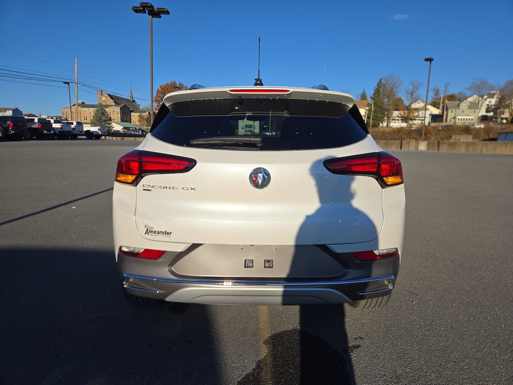 Used 2022 Buick Encore GX Essence SUV