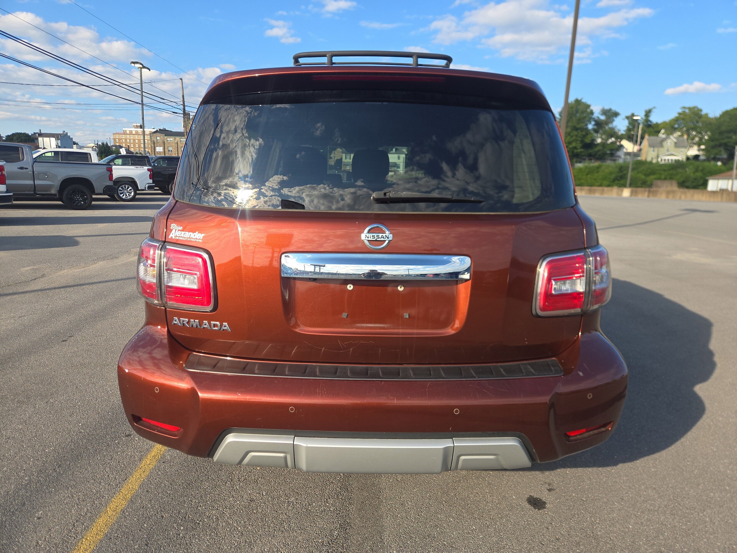 2018 Nissan Armada SV photo 4