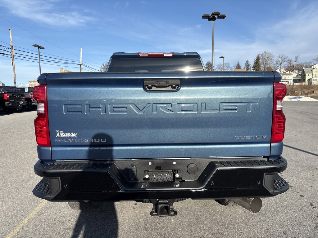 New 2026 Chevrolet Silverado 2500HD Custom Truck Crew Cab