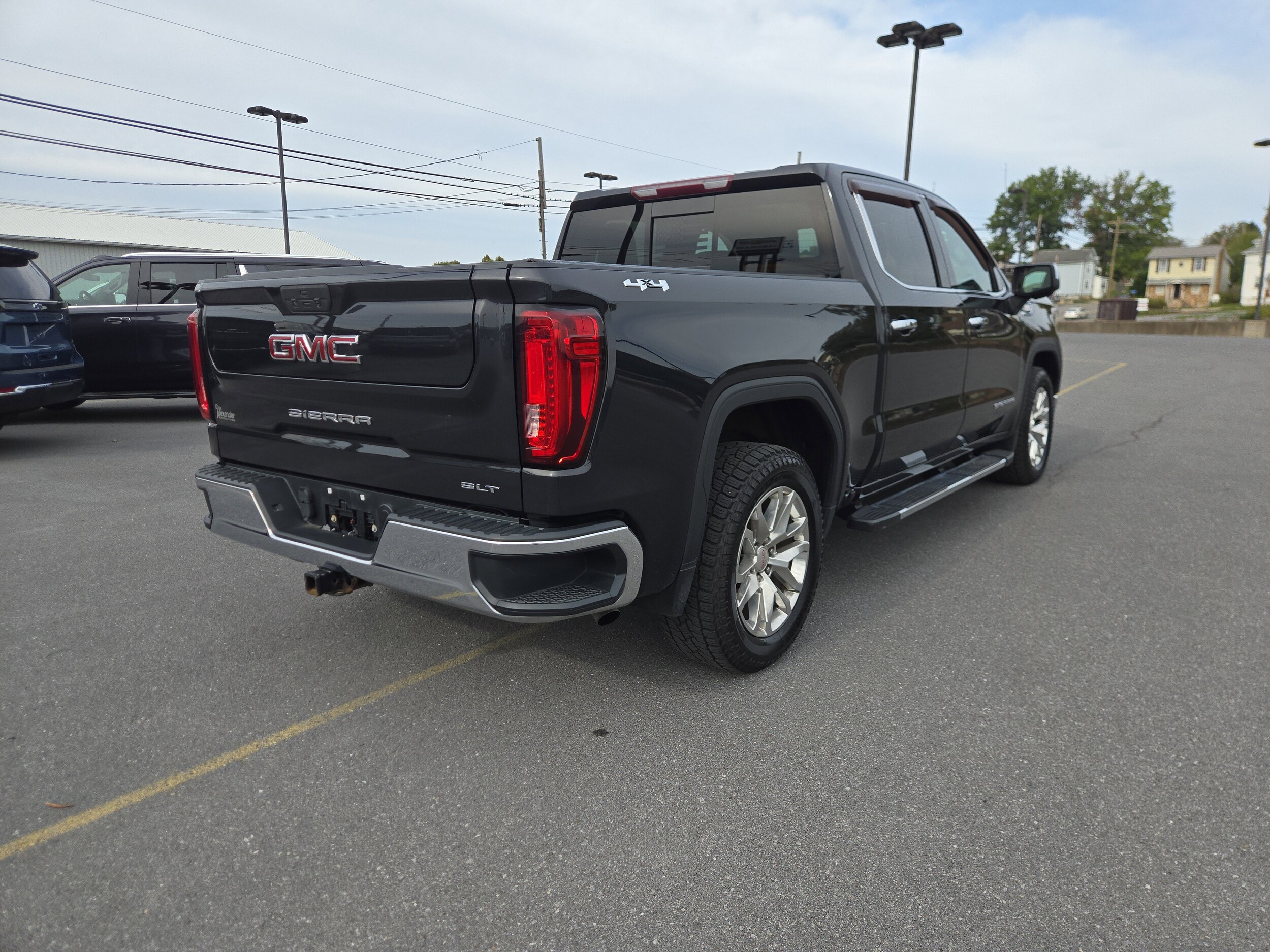 2020 Gmc Sierra 1500 SLT photo 2