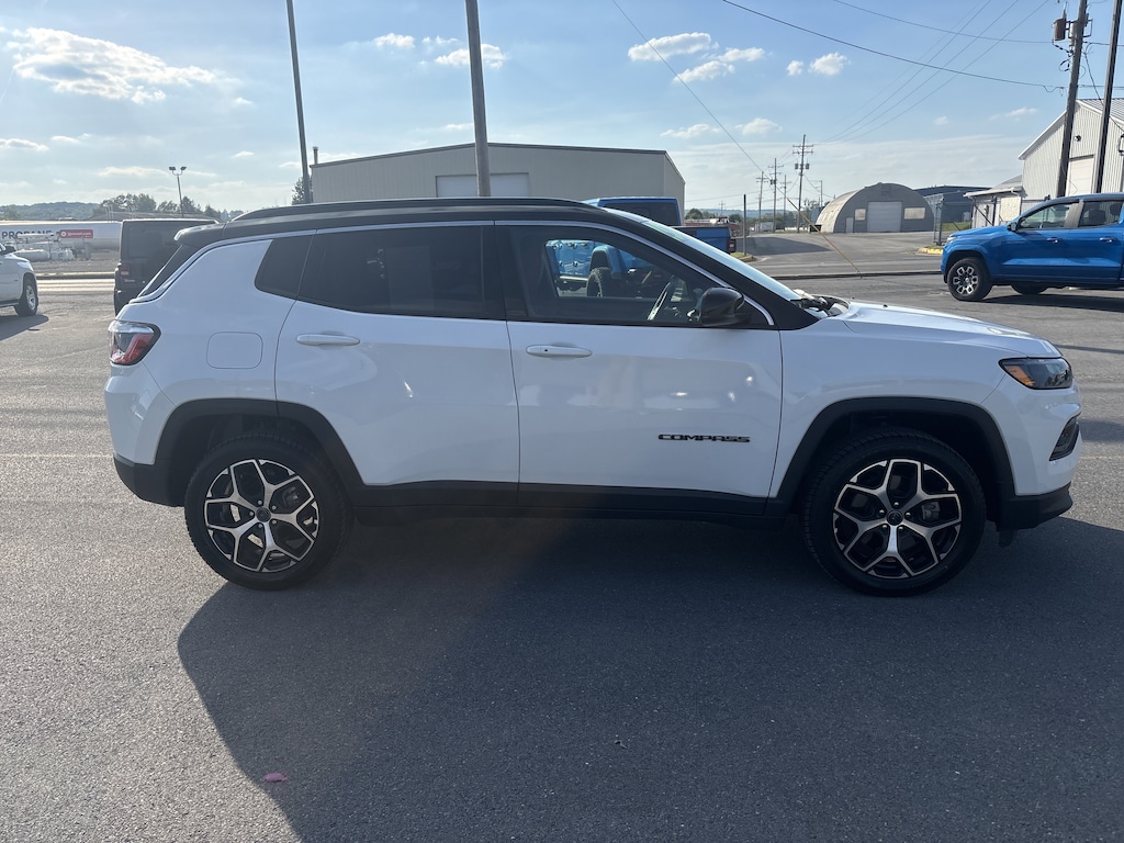 Used 2025 Jeep Compass Limited SUV