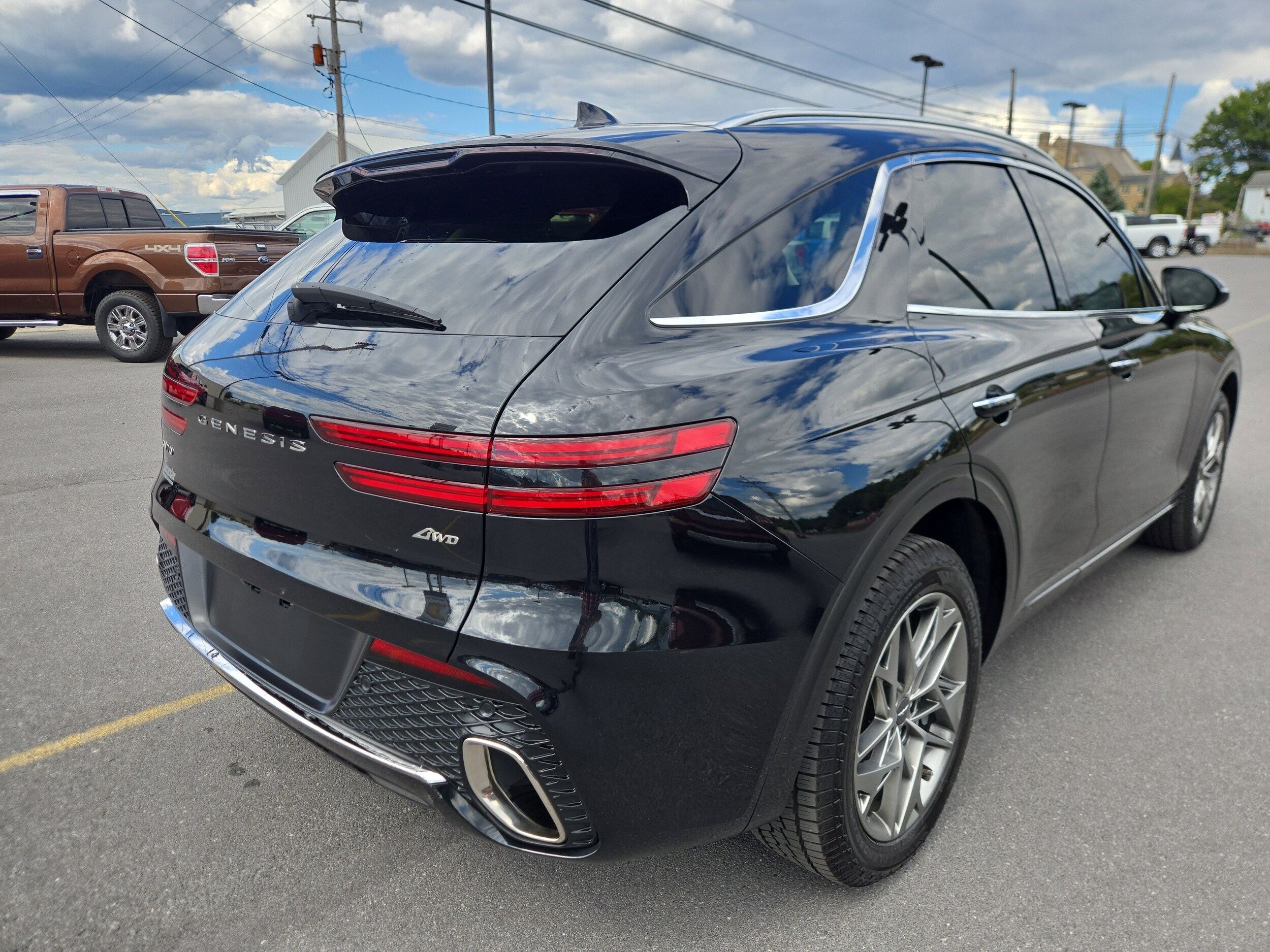 2023 Genesis GV70 2.5T photo 3