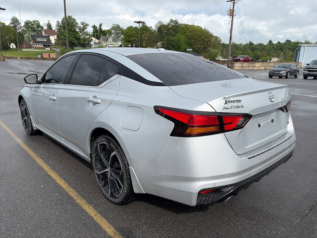 Used 2023 Nissan Altima 2.5 SR Sedan