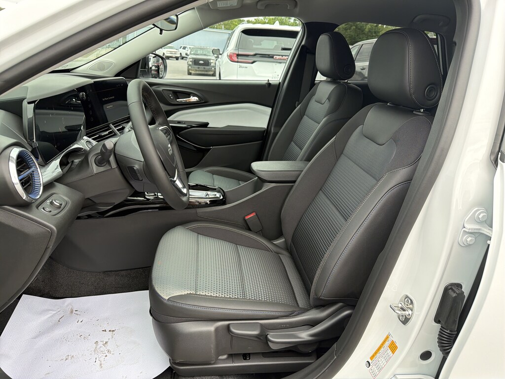 New 2026 Chevrolet Trax LT SUV