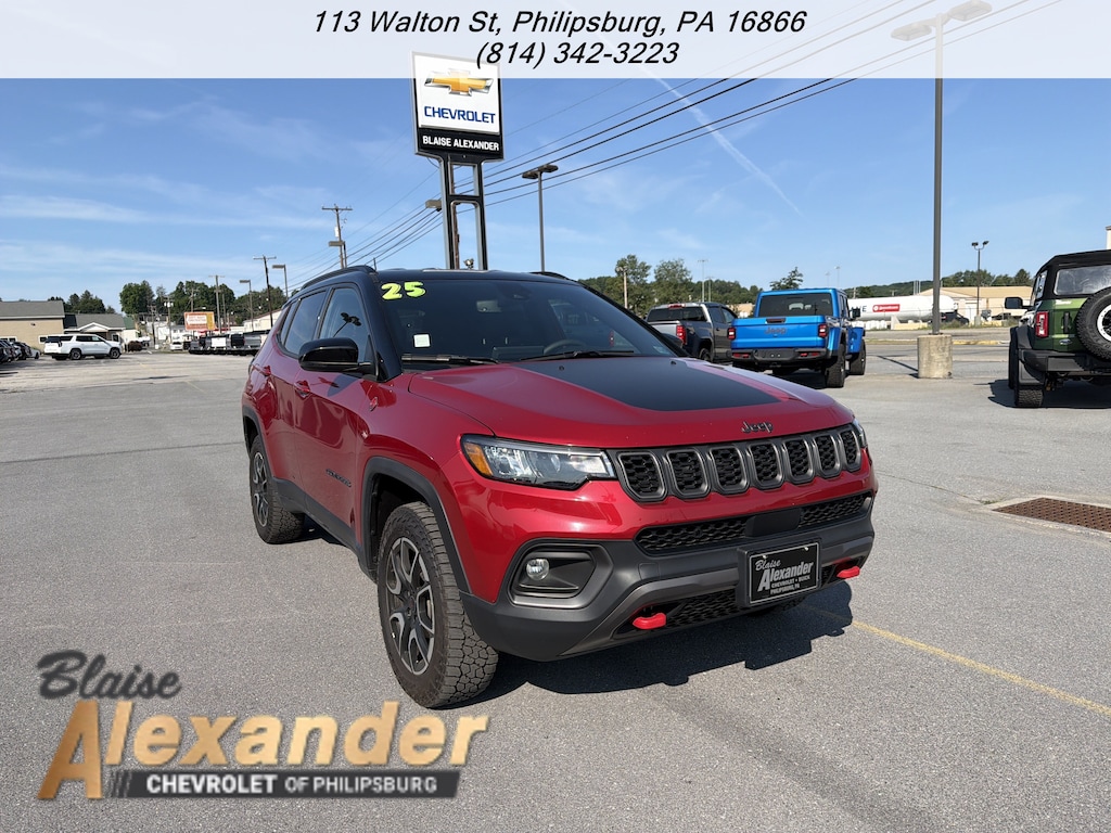 Used 2025 Jeep Compass Trailhawk SUV